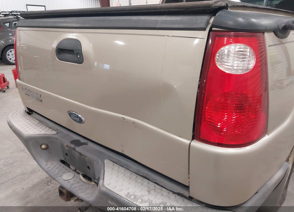 2004 FORD EXPLORER SPORT TRAC ADRENALIN/XLS/XLT VIN: 1FMZU77KX4UA39054