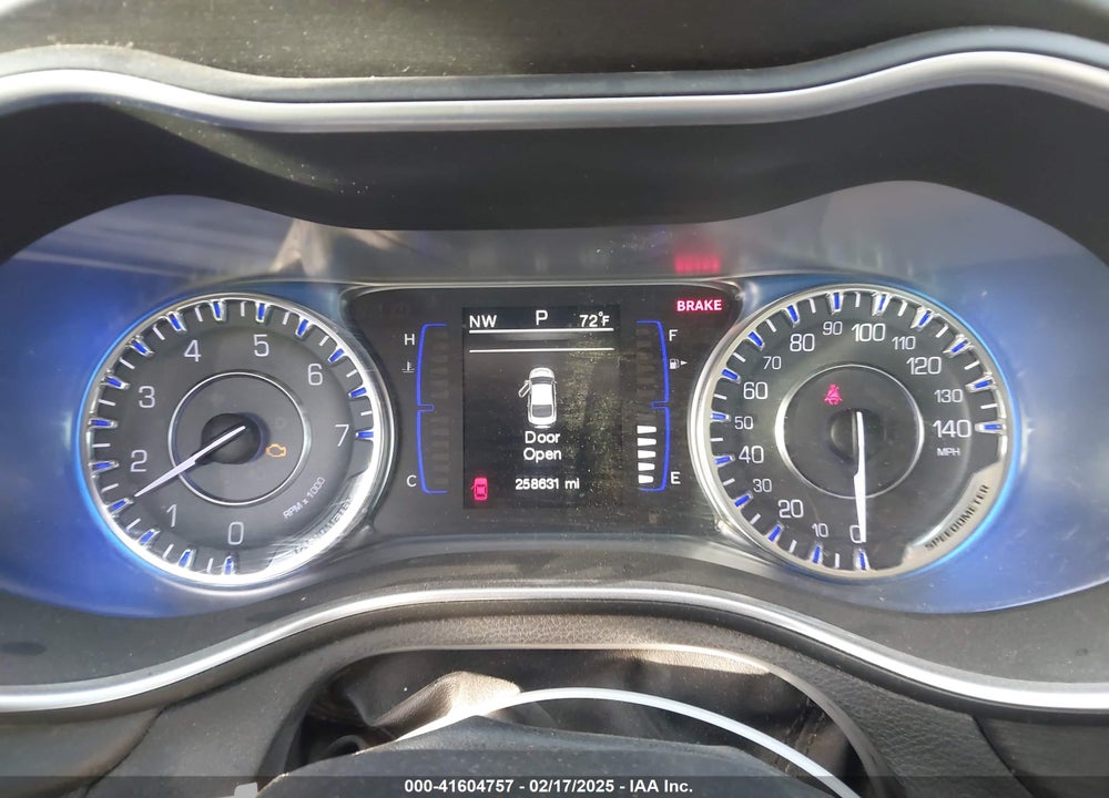 2015 CHRYSLER 200 VIN: 1C3CCCABXFN748194