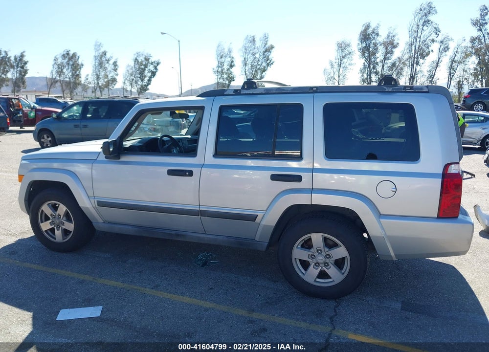 2006 JEEP COMMANDER VIN: 1J8HH48NX6C330781