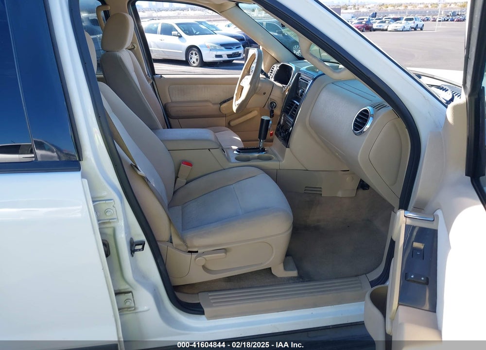 2006 FORD EXPLORER XLT VIN: 1FMEU63886UA49720