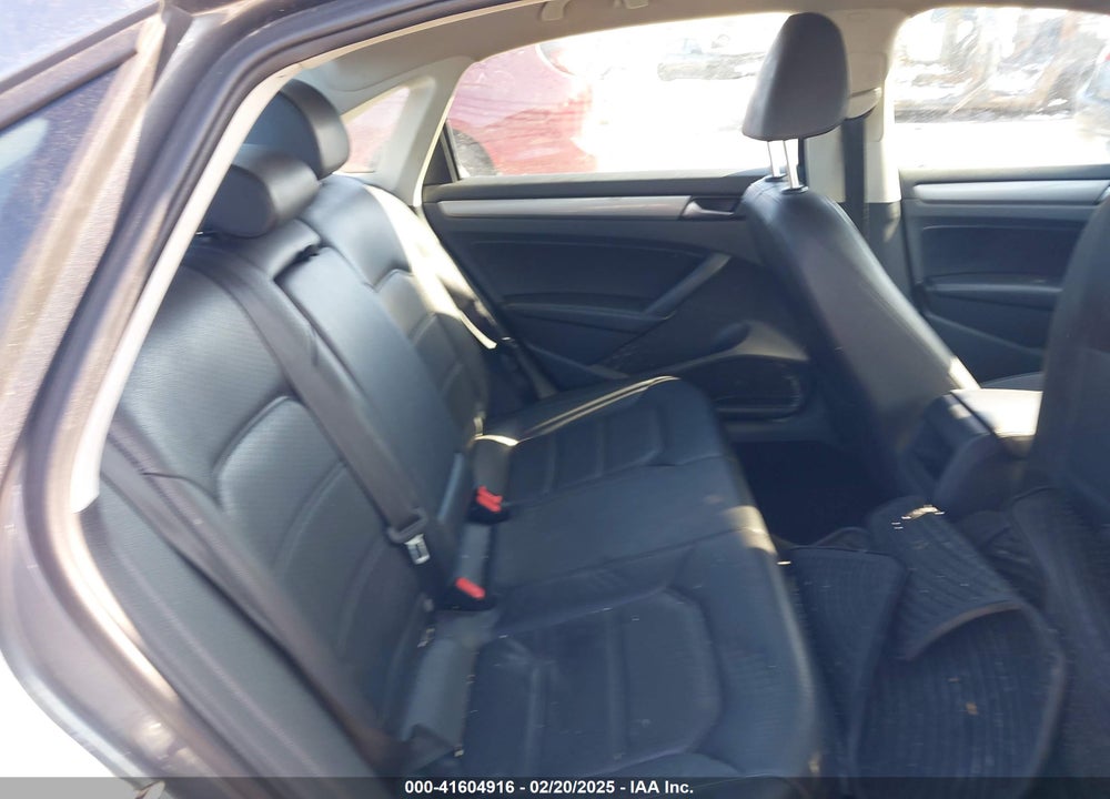 2014 VOLKSWAGEN PASSAT VIN: 1VWAS7A38EC103315