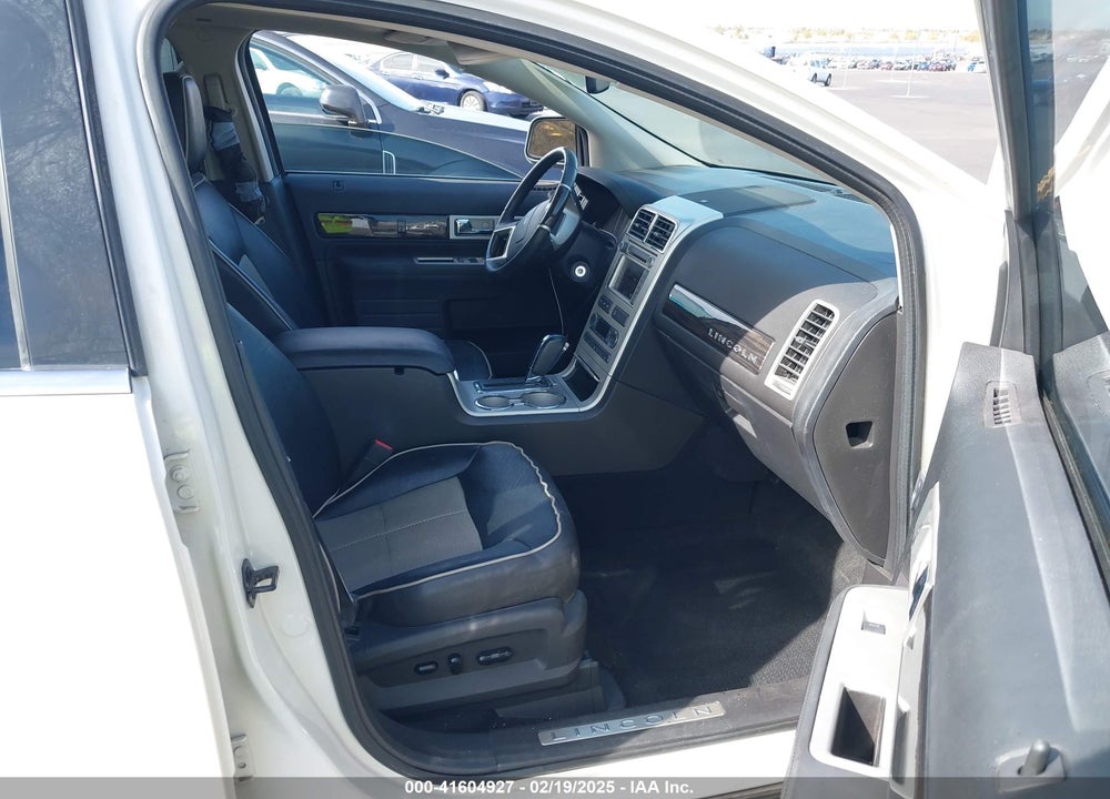 2008 LINCOLN MKX VIN: 2LMDU68C68BJ32276