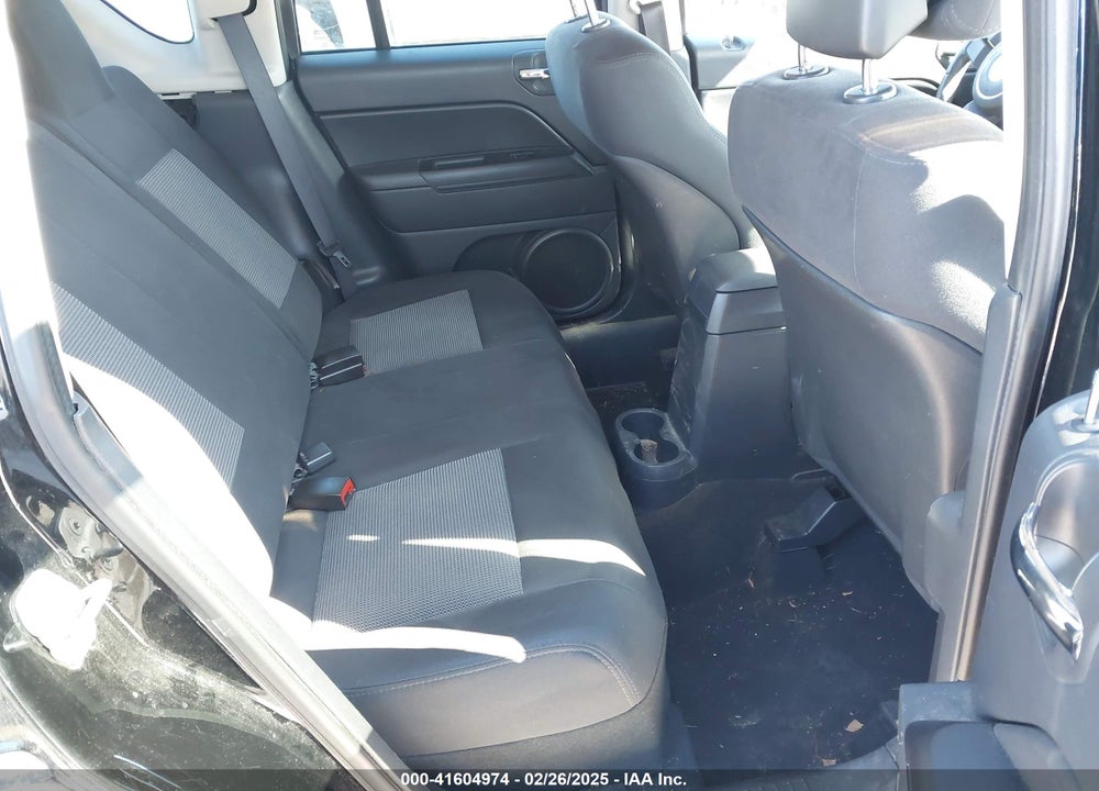2012 JEEP COMPASS VIN: 1C4NJDEB0CD564281