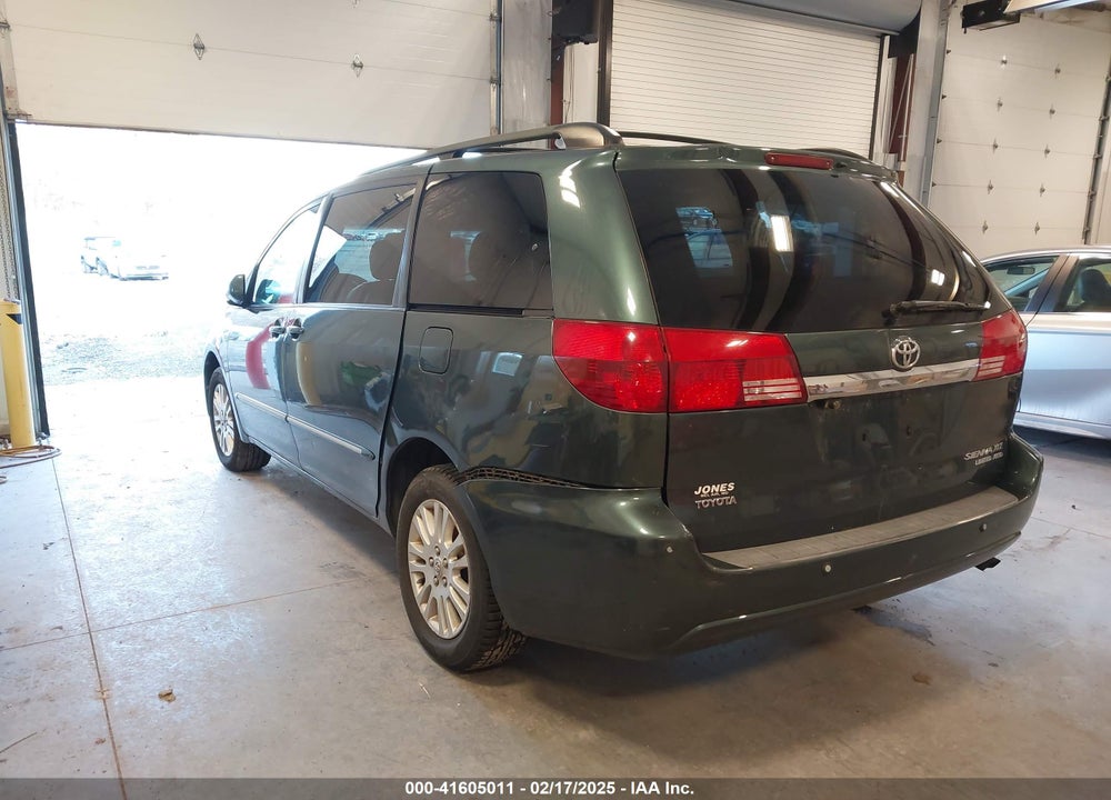 2005 TOYOTA SIENNA XLE LIMITED VIN: 5TDBA22C15S050631