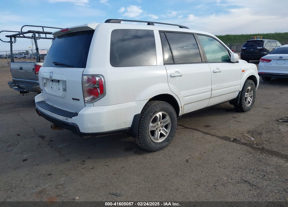 2006 HONDA PILOT EX VIN: 2HKYF18416H528186