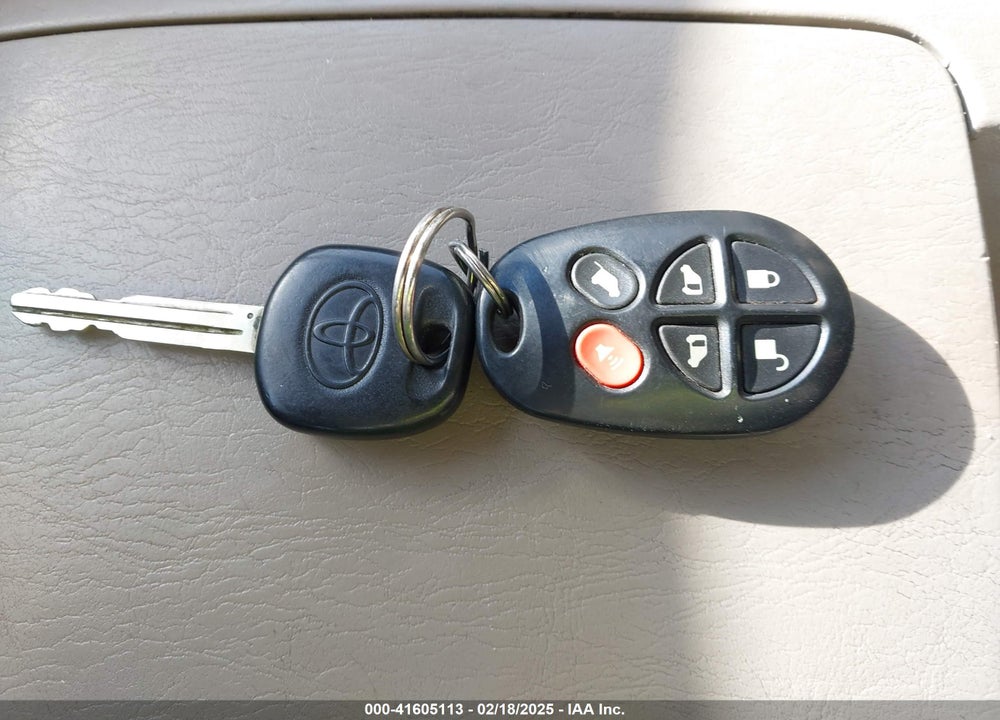 2004 TOYOTA SIENNA XLE LIMITED VIN: 5TDZA22C44S199922