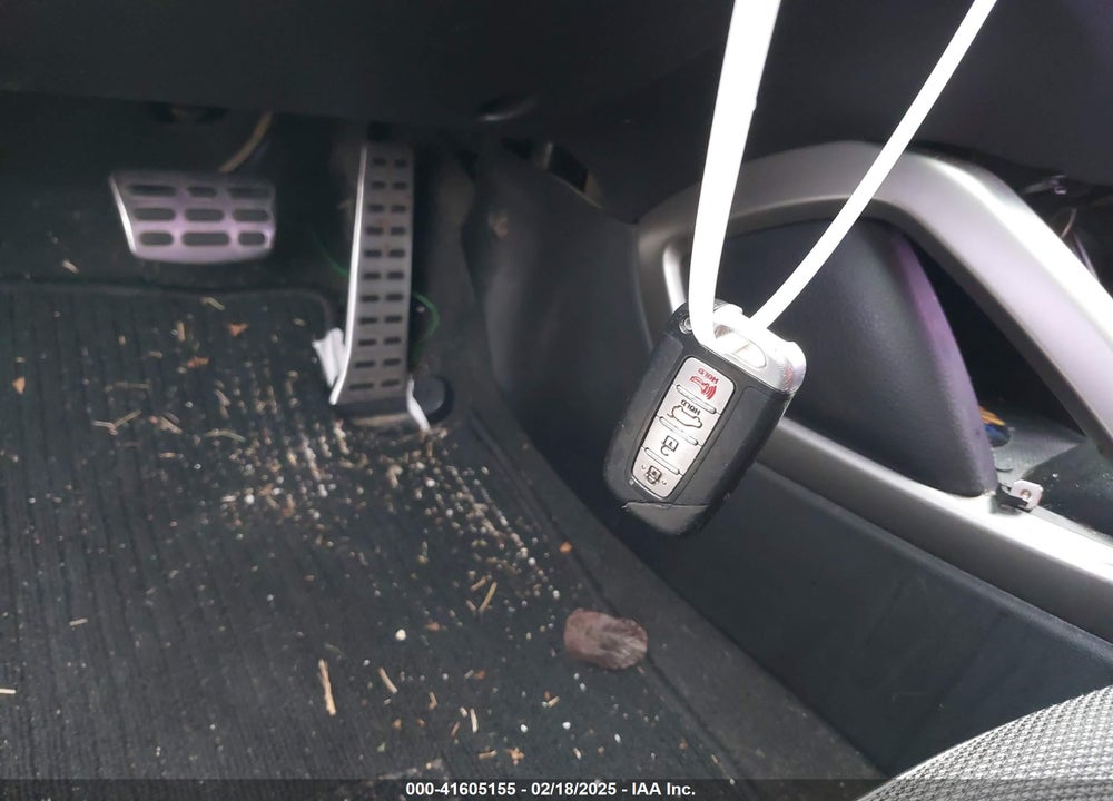 2013 HYUNDAI VELOSTER VIN: KMHTC6ADXDU094407