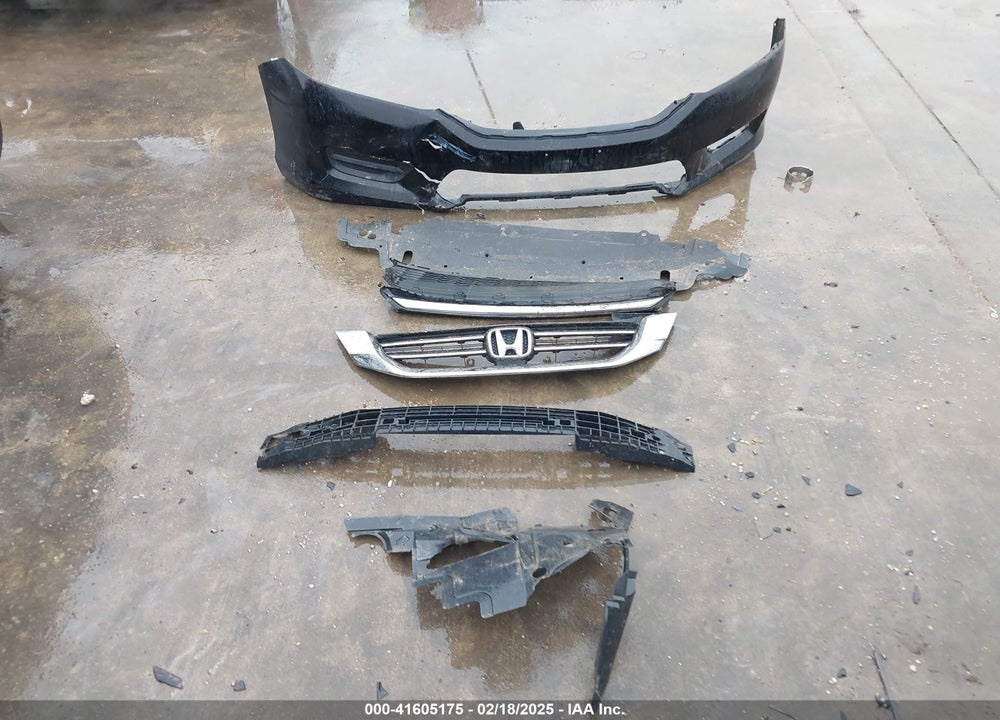 2015 HONDA ACCORD SEDAN VIN: 1HGCR2F32FA249047