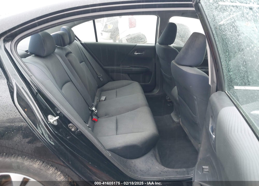 2015 HONDA ACCORD SEDAN VIN: 1HGCR2F32FA249047
