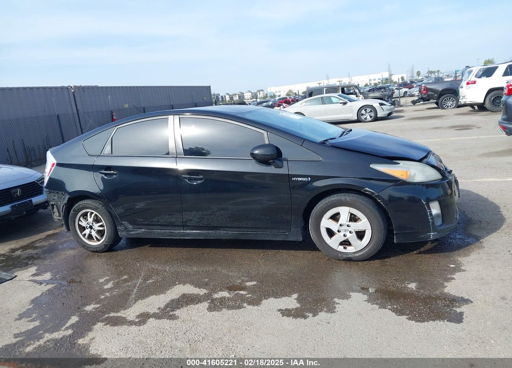 2011 TOYOTA PRIUS TWO VIN: JTDKN3DU9B1362902