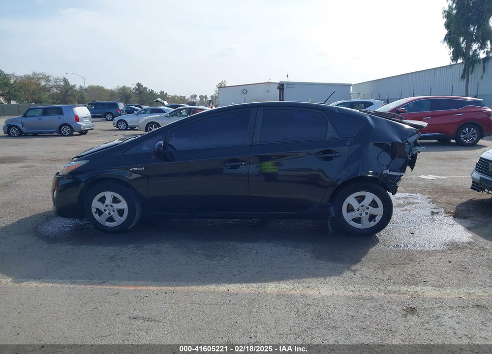 2011 TOYOTA PRIUS TWO VIN: JTDKN3DU9B1362902