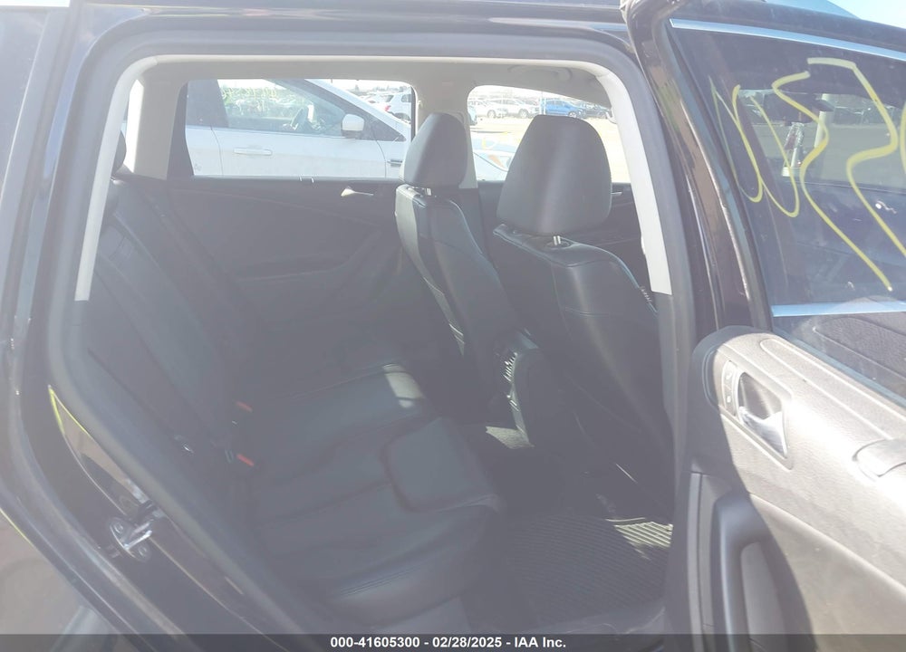 2009 VOLKSWAGEN PASSAT KOMFORT VIN: WVWXK73C59E047080