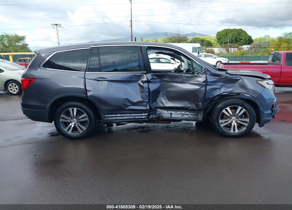 2017 HONDA PILOT VIN: 5FNYF5H51HB026506