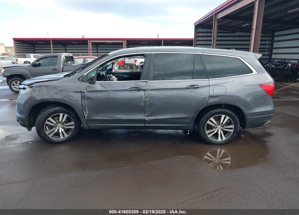2017 HONDA PILOT VIN: 5FNYF5H51HB026506