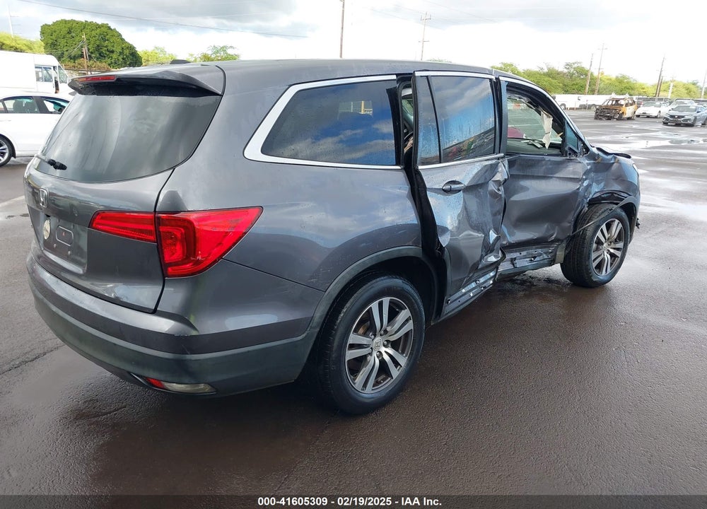 2017 HONDA PILOT VIN: 5FNYF5H51HB026506