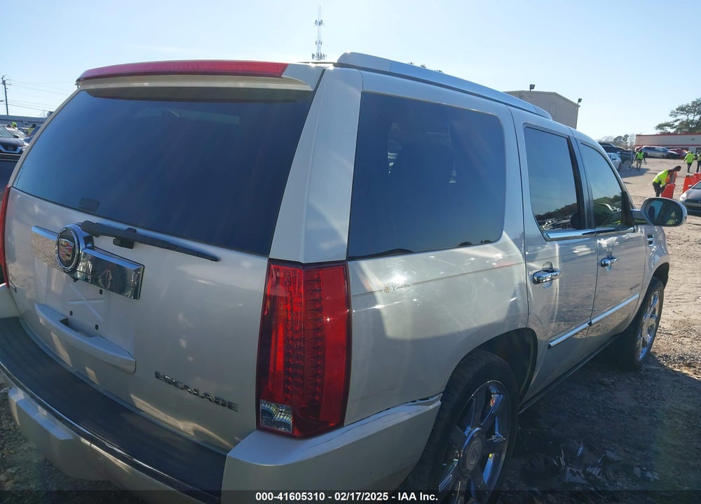 2011 CADILLAC ESCALADE PREMIUM VIN: 1GYS4CEF9BR399883