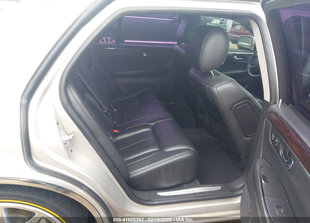 2009 CADILLAC DTS 1SE VIN: 1G6KD57979U102869