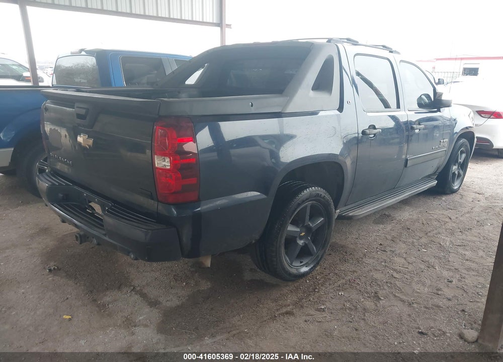 2011 CHEVROLET AVALANCHE 1500 VIN: 3GNMCFE06BG133808