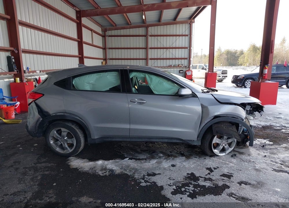 2019 HONDA HR-V LX VIN: 3CZRU6H31KM707700