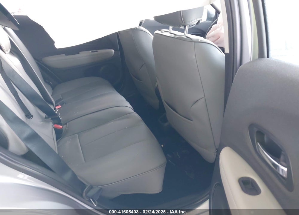 2019 HONDA HR-V LX VIN: 3CZRU6H31KM707700