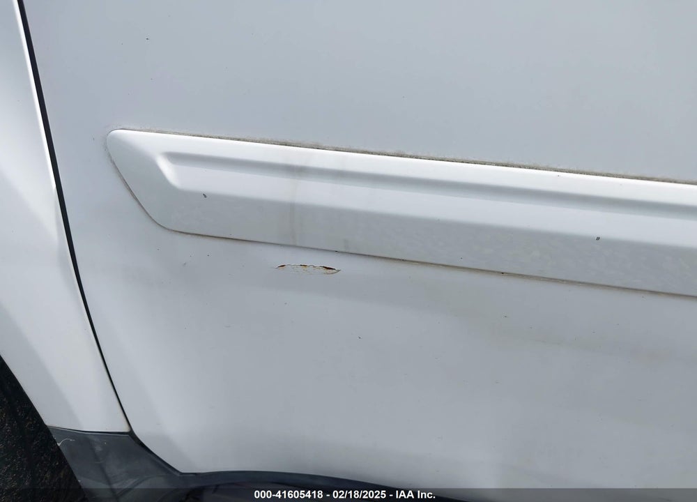 2011 HONDA PILOT EX-L VIN: 5FNYF3H55BB006903