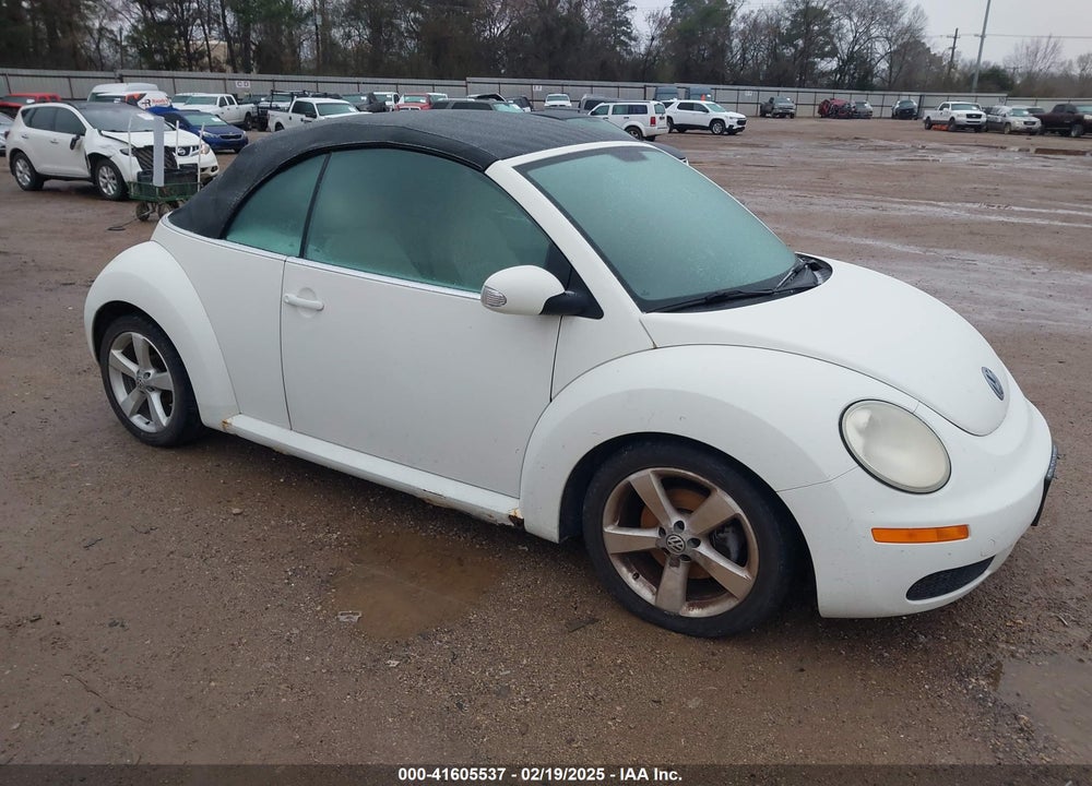 2007 VOLKSWAGEN NEW BEETLE TRIPLE WHITE VIN: 3VWFF31Y97M417135