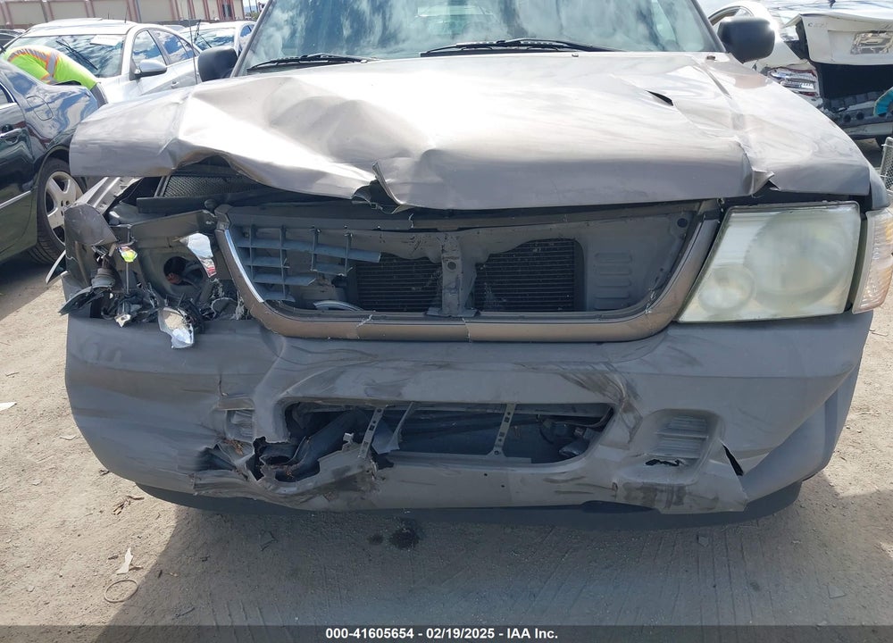 2002 FORD EXPLORER XLS VIN: 1FMZU62E12UC39975