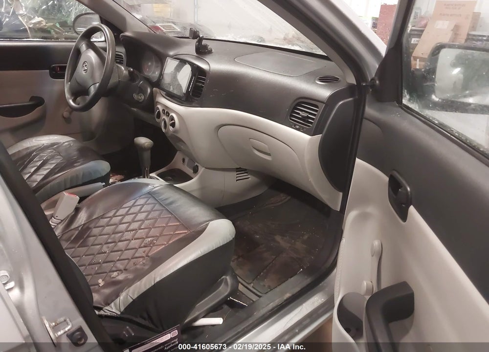 2009 HYUNDAI ACCENT VIN: KMHCM46C59U287539