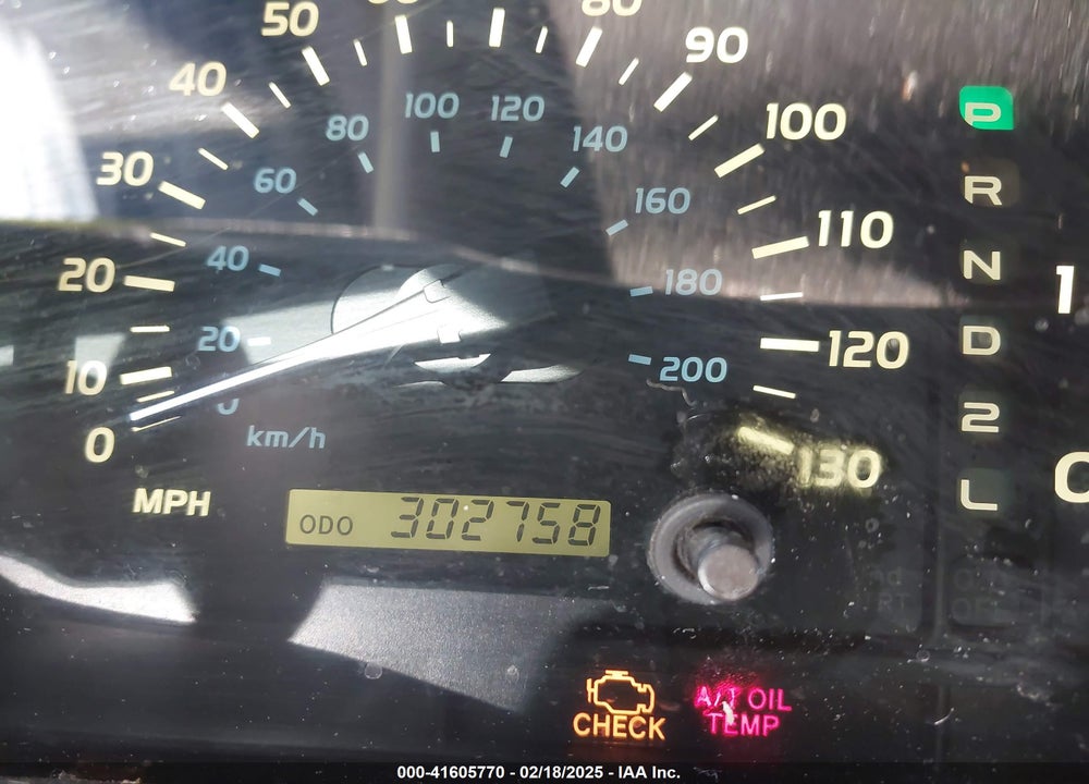 2000 LEXUS LX 470 VIN: JT6HT00WXY0079873