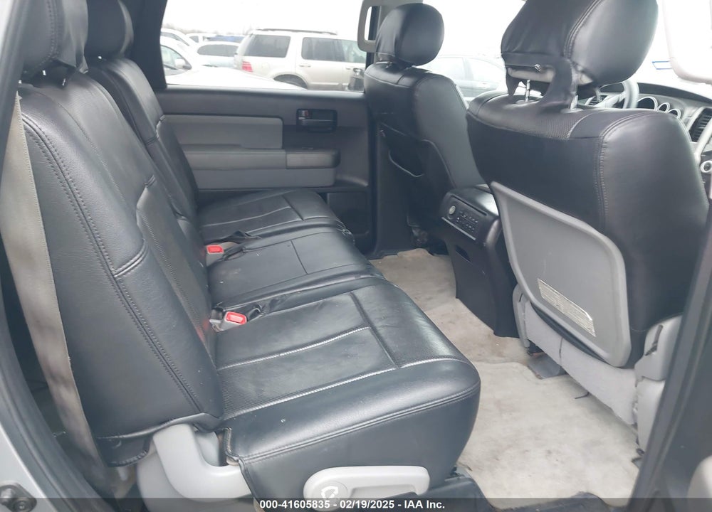 2011 TOYOTA SEQUOIA VIN: 5TDZY5G19BS032635
