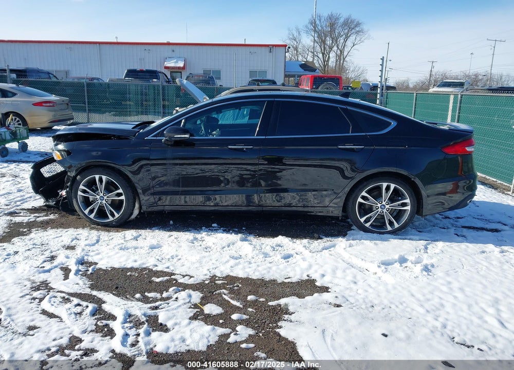 2019 FORD FUSION VIN: 3FA6P0D97KR142062