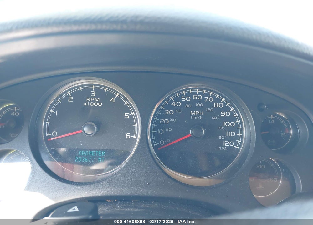 2007 CHEVROLET TAHOE VIN: 1GNFC13027J402178