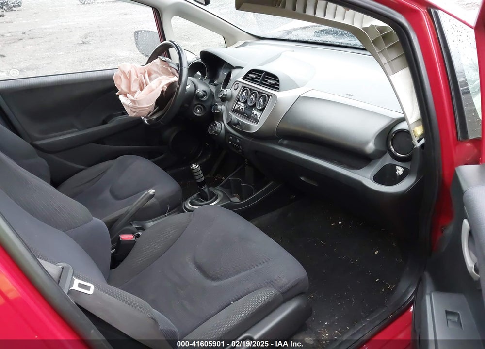 2012 HONDA FIT VIN: JHMGE8G5XCS000644