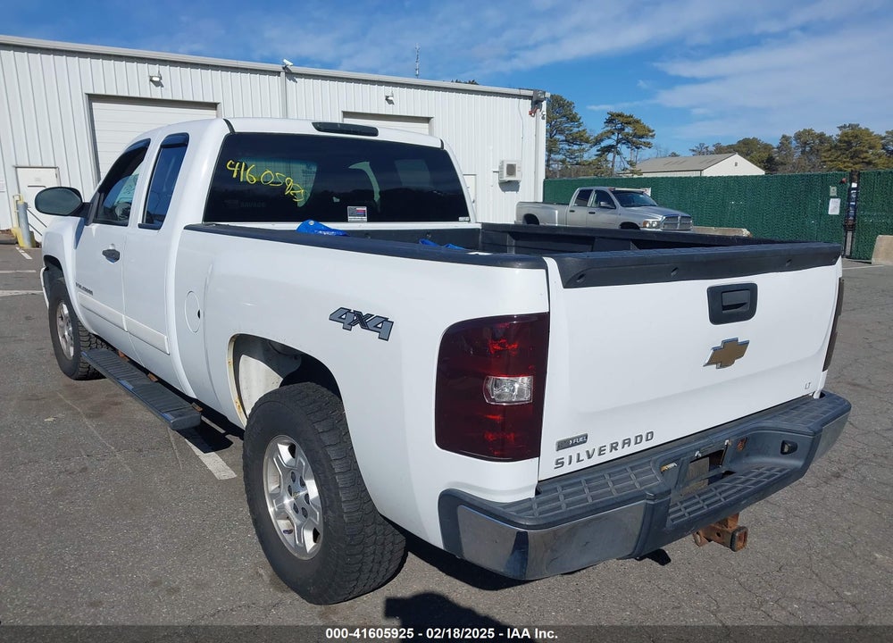 2008 CHEVROLET SILVERADO 1500 LT1 VIN: 2GCEK190X81153932