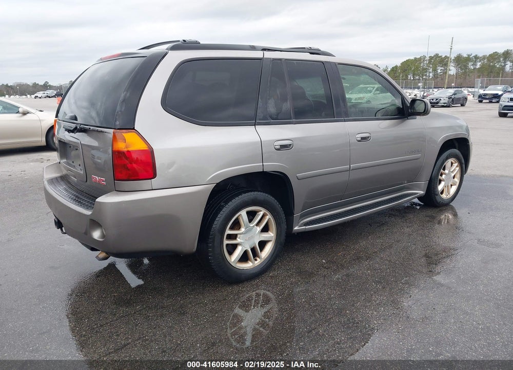 2006 GMC ENVOY DENALI VIN: 1GKET63M262240313