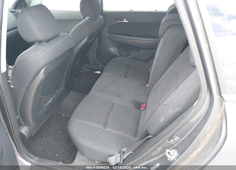 2009 HYUNDAI ELANTRA TOURING VIN: KMHDC86E19U033522