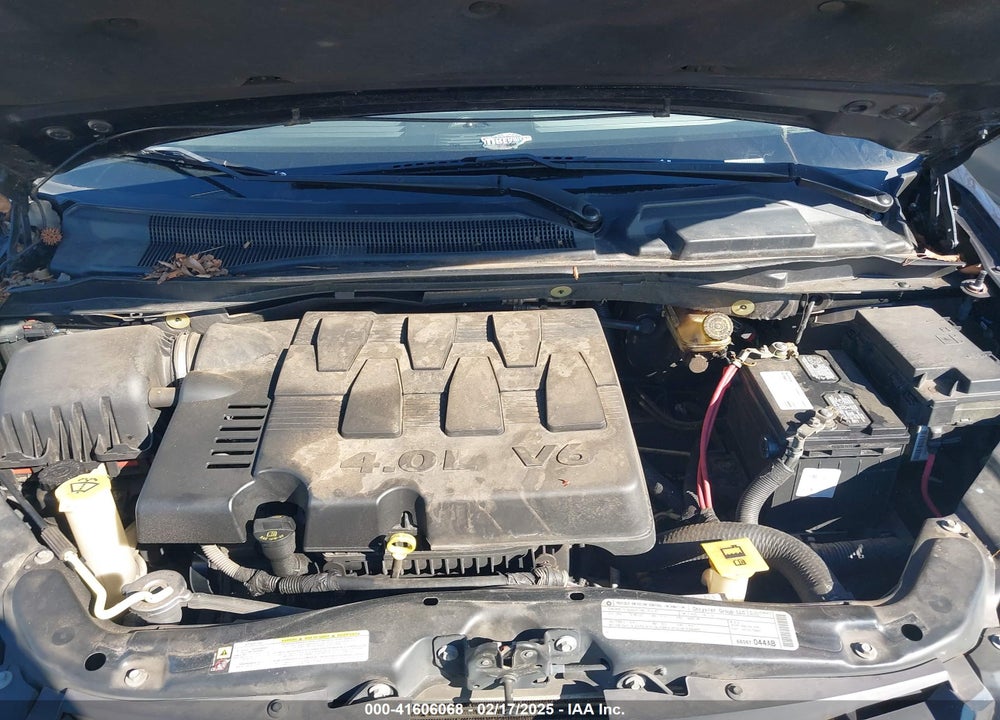 2010 CHRYSLER TOWN & COUNTRY VIN: 2A4RR8DX6AR398142