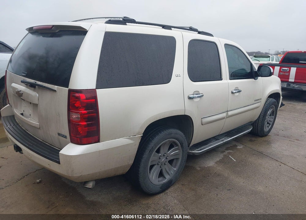 2008 CHEVROLET TAHOE VIN: 1GNFC13058R242249