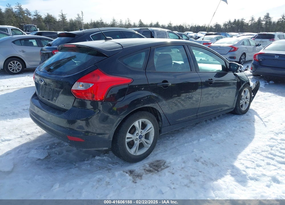 2014 FORD FOCUS VIN: 1FADP3K27EL401702