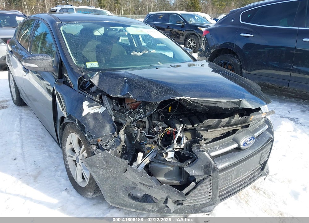 2014 FORD FOCUS VIN: 1FADP3K27EL401702