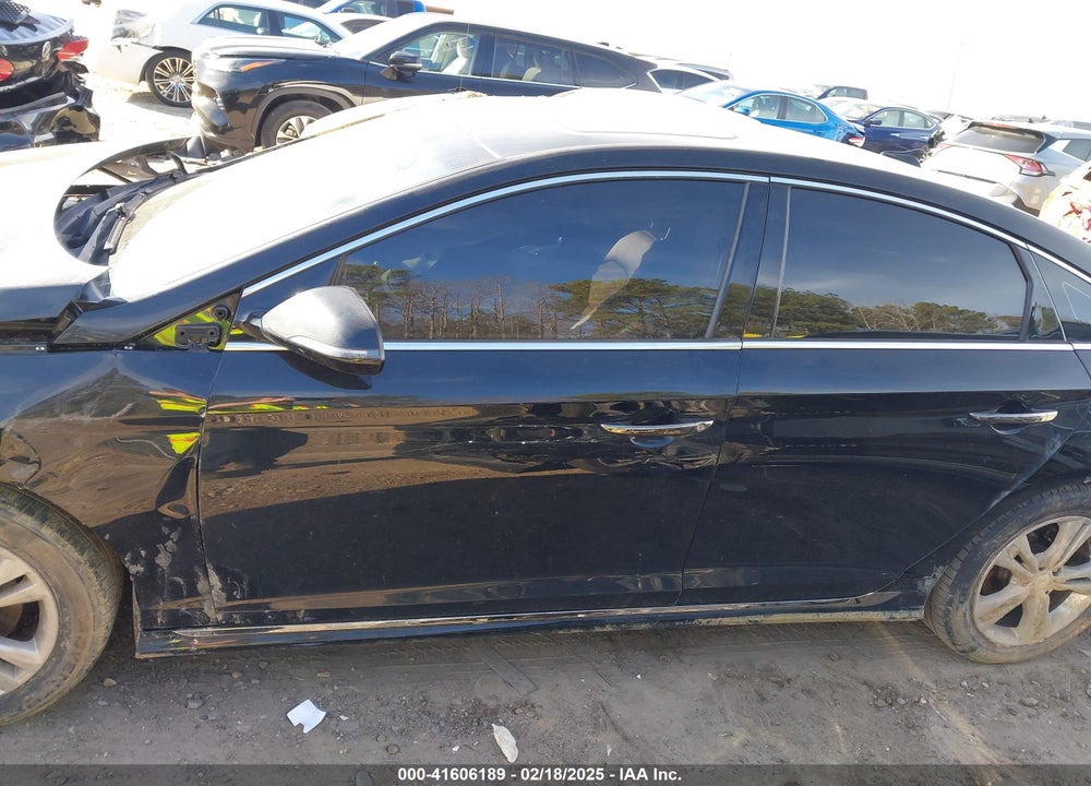 2018 HYUNDAI SONATA VIN: 5NPE34AF7JH715126