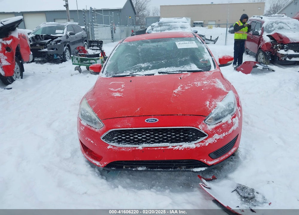 2016 FORD FOCUS VIN: 1FADP3K26GL276694