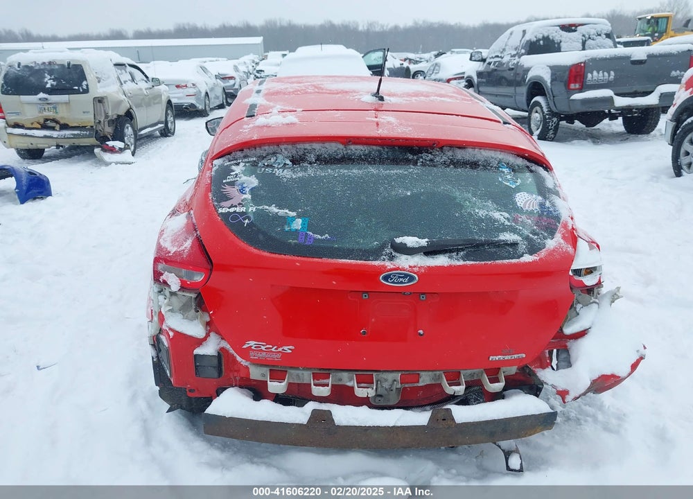 2016 FORD FOCUS VIN: 1FADP3K26GL276694