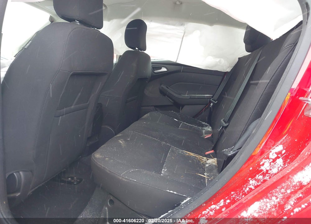 2016 FORD FOCUS VIN: 1FADP3K26GL276694