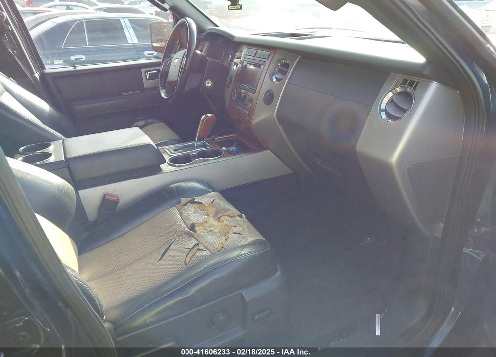 2010 FORD EXPEDITION VIN: 1FMJU1H51AEB63111
