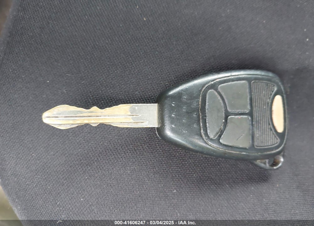 2005 CHRYSLER 300C VIN: 2C3AA63H65H504081