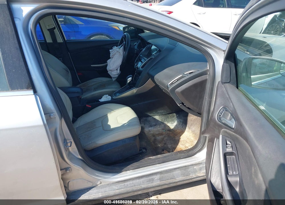 2017 FORD FOCUS VIN: 1FADP3J25HL268315
