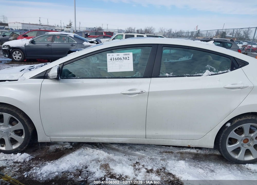 2011 HYUNDAI ELANTRA VIN: 5NPDH4AE2BH005315