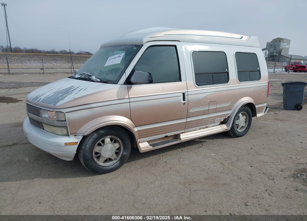 1997 CHEVROLET ASTRO UPFITTER PKG. VIN: 1GBEL19W0VB160650