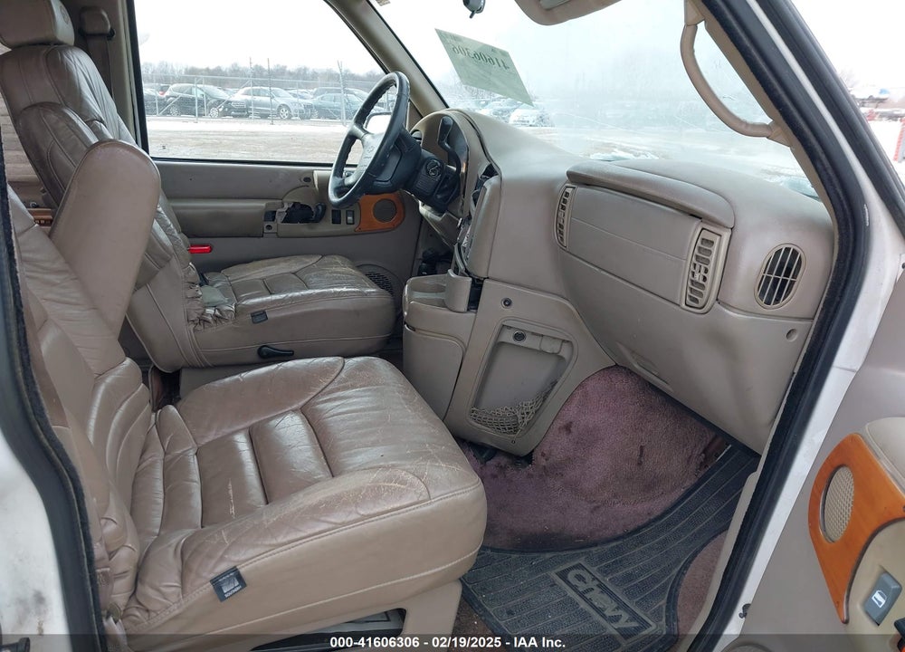 1997 CHEVROLET ASTRO UPFITTER PKG. VIN: 1GBEL19W0VB160650